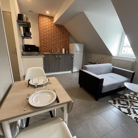 Le Mansard, Atypique, Gare Et Tramway 4Min A Pied Apartment Екстериор снимка